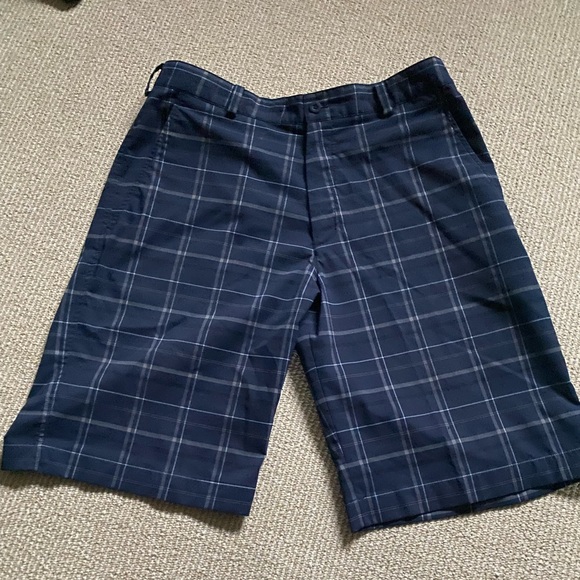 Mens Nike Golf shorts 32 M - Picture 1 of 4